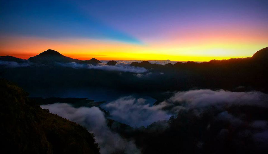 Plawangan Sembalun Crater Rim an altitude 2639 meter of mount Rinjani