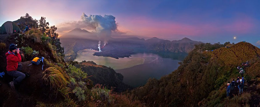 Plawangan Senaru Crater Rim an altitude 2641 meter of Mount Rinjani