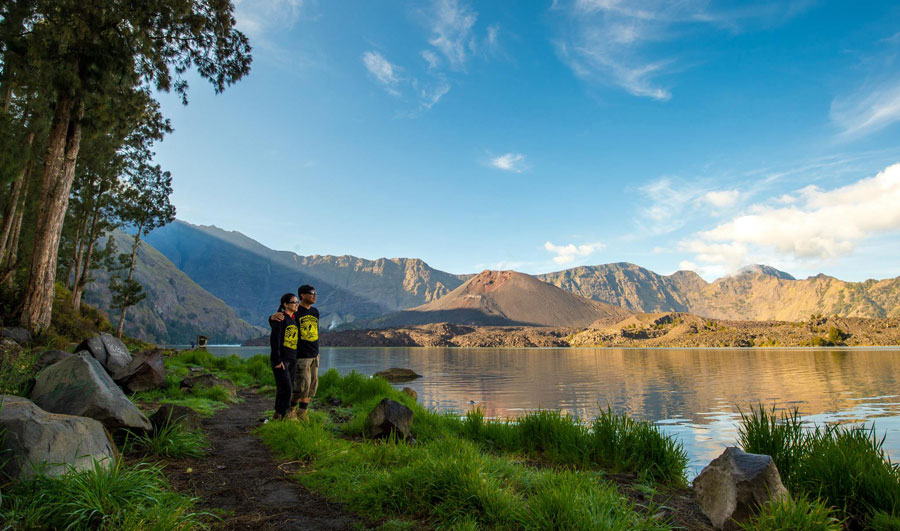 Danau Segara Anak ketinggian 2000 meter Gunung Rinjani